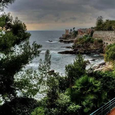 Hintown Nervi Capolungo A Pochi Metri Dal Mare Genova